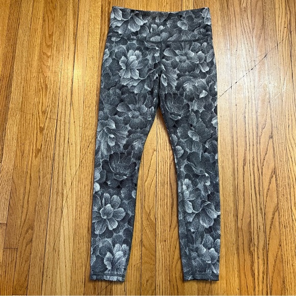 Athleta Small Elation Textured Tight 2021 Chakra Floral Black Seasalt #985195 - Picture 1 of 10
